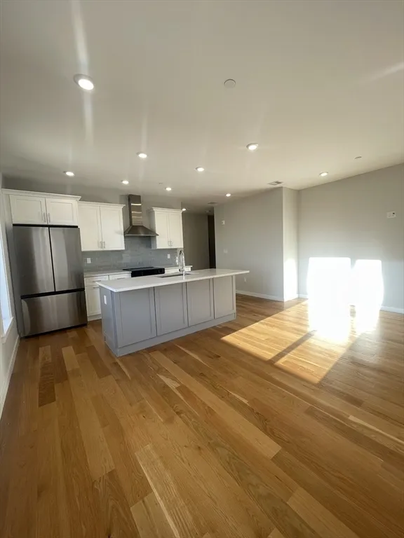 2 bed, 2 bath apartment for rent at 267 Old Colony Ave Unit 414, South Boston — photo 4 of 20