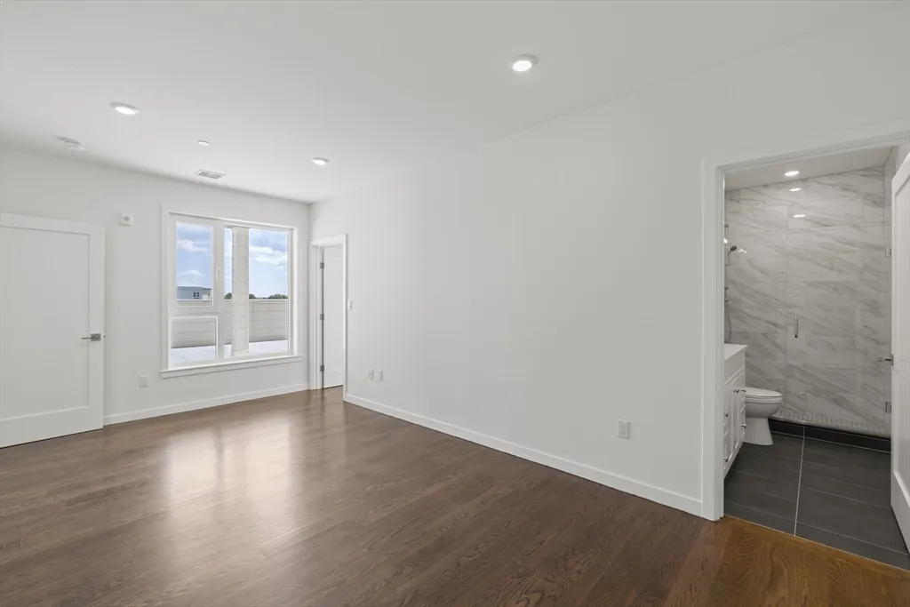 2 bed, 2 bath apartment for rent at 267 Old Colony Ave Unit 507, South Boston — photo 12 of 39
