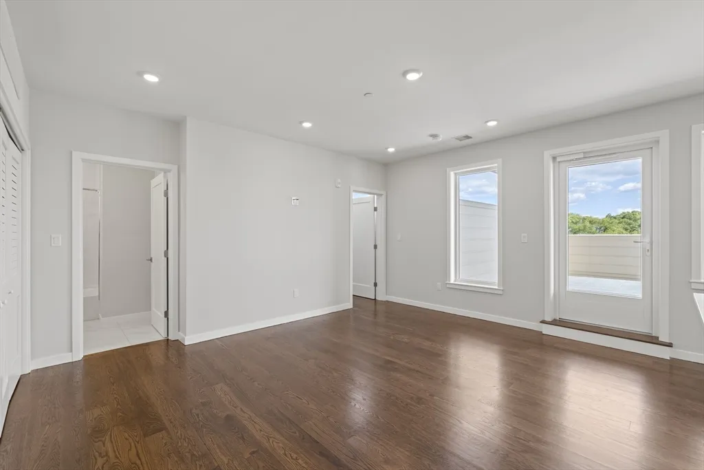 2 bed, 2 bath apartment for rent at 267 Old Colony Ave Unit 507, South Boston — photo 20 of 39
