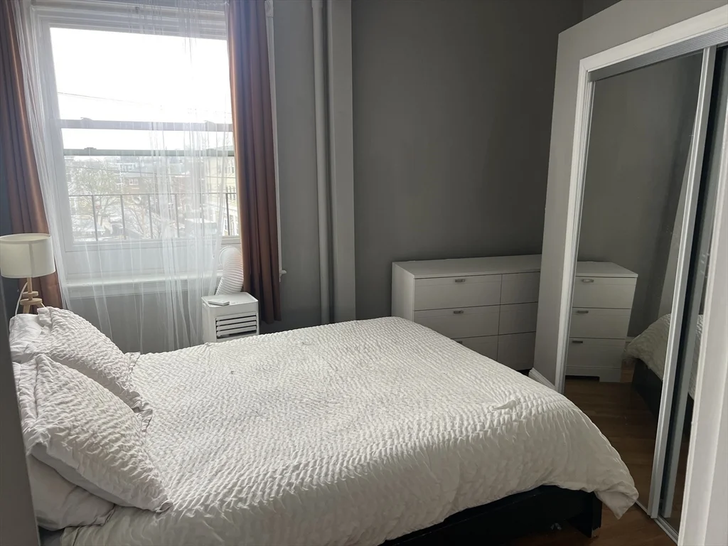 2 bed, 1 bath apartment for rent at 267 Washington Ave Unit 5, Winthrop — photo 7 of 14