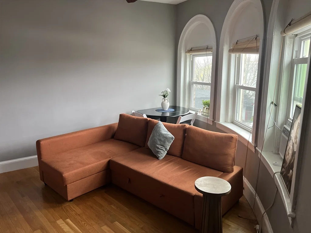 2 bed, 1 bath apartment for rent at 267 Washington Ave Unit 5, Winthrop — photo 2 of 14
