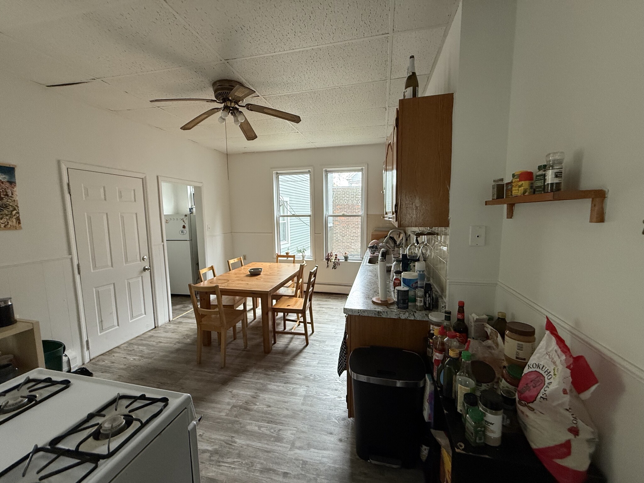 4 bed, 1 bath apartment for rent at 268 Broadway Unit 1, The Port — photo 3 of 11