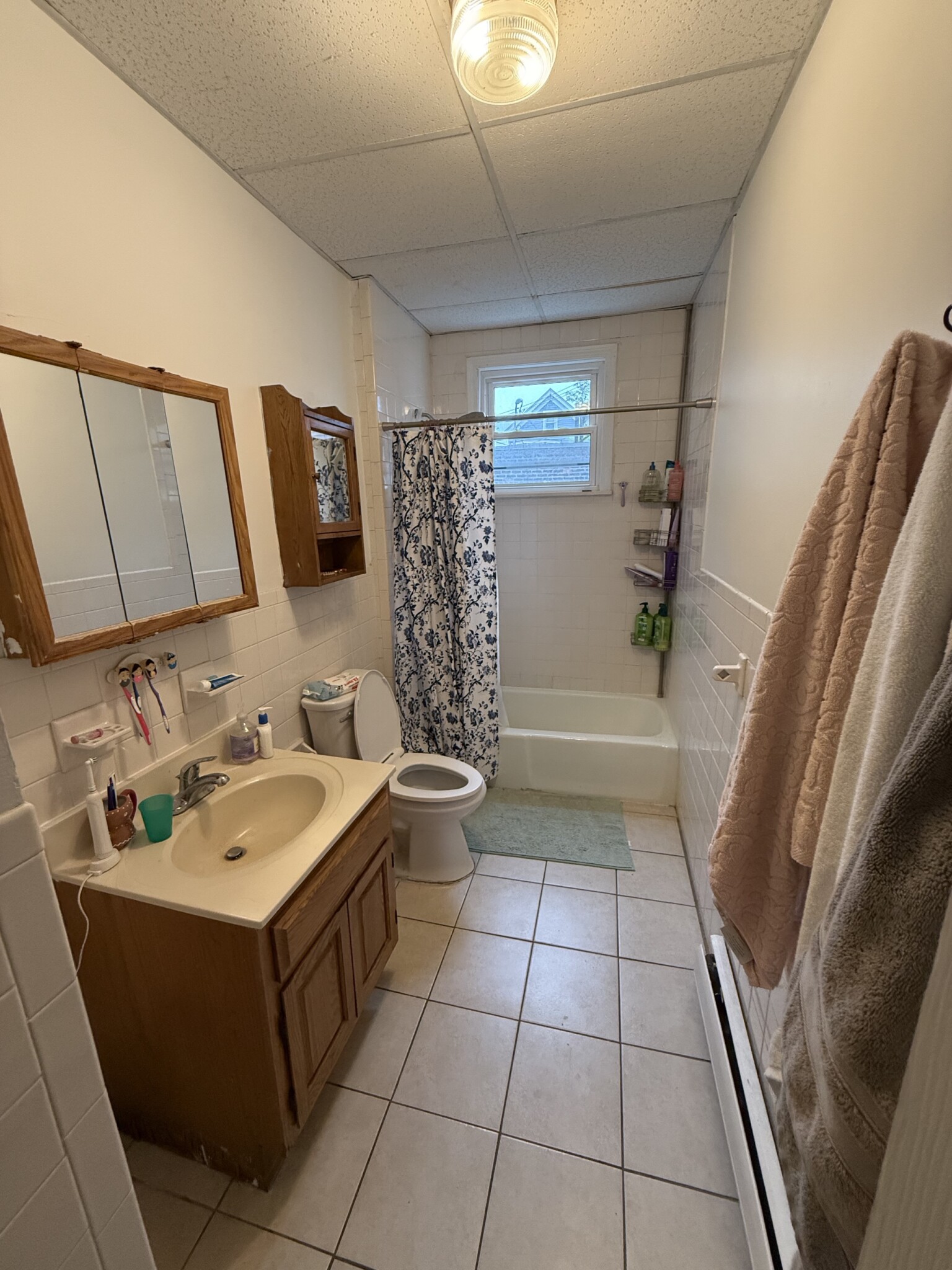 4 bed, 1 bath apartment for rent at 268 Broadway Unit 1, The Port — photo 11 of 11