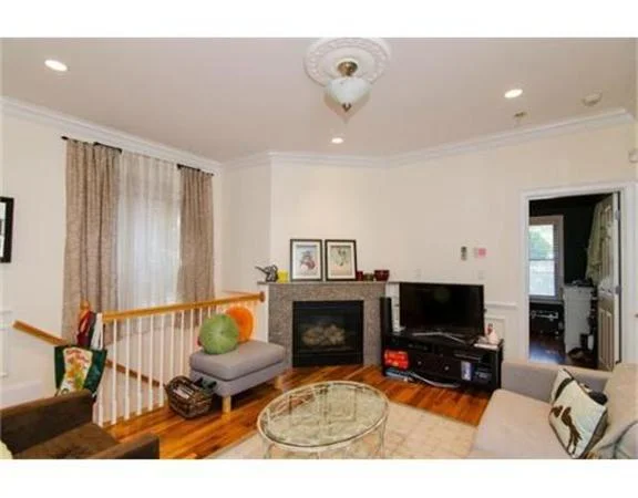 3 bed, 2 bath apartment for rent at 268 River St Unit 2, Cambridgeport — photo 5 of 15