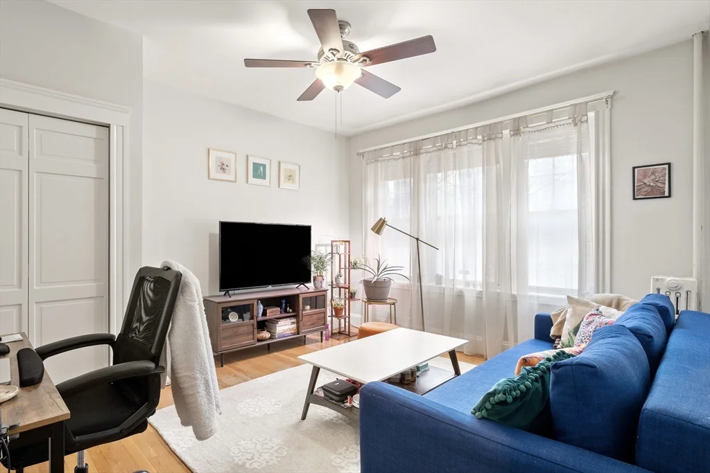 1 bed, 1 bath apartment for rent at 268 Windsor St Unit 2, The Port — photo 3 of 14
