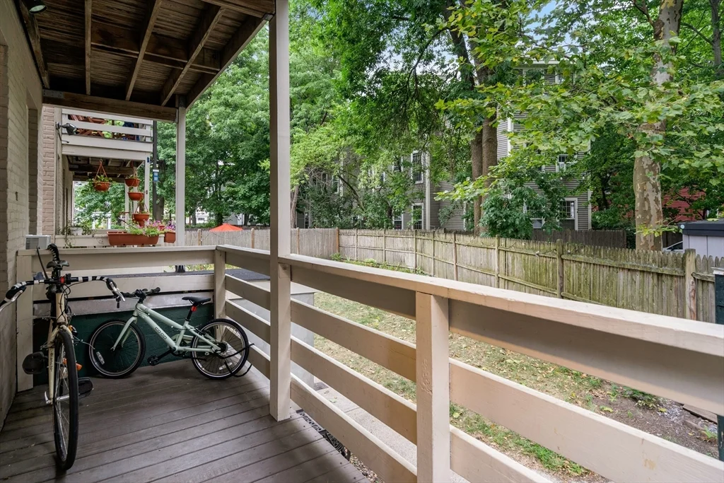 1 bed, 1 bath apartment for rent at 268 Windsor St Unit 2, The Port — photo 11 of 14