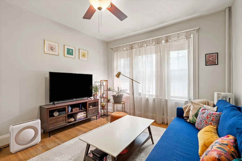 1 bed, 1 bath apartment for rent at 268 Windsor St Unit 2, The Port — photo 2 of 14