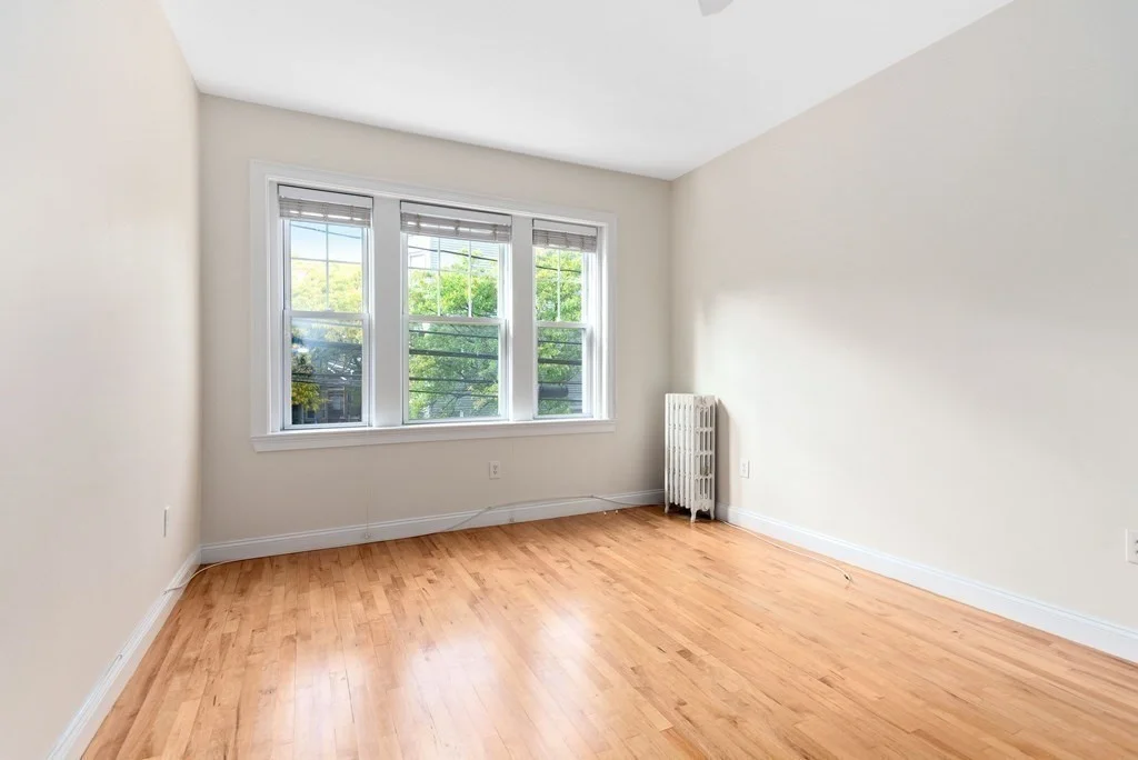 1 bed, 1 bath apartment for rent at 268 Windsor St Unit 4, The Port — photo 2 of 10