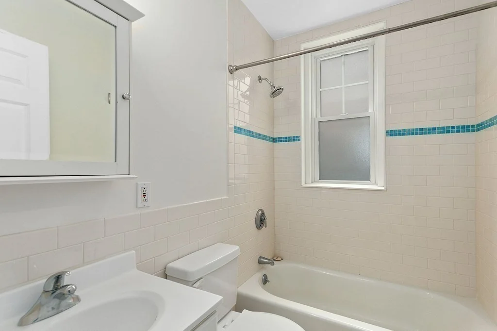 1 bed, 1 bath apartment for rent at 268 Windsor St Unit 4, The Port — photo 8 of 10
