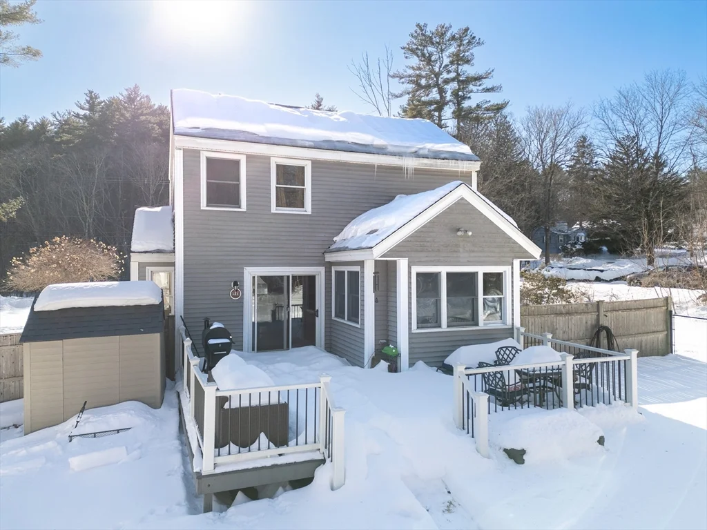 3 bed, 2 bath apartment for rent at 268 Wood St, Hopkinton — photo 3 of 22