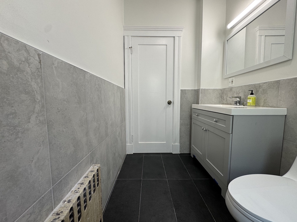 2 bed, 2 bath apartment for rent at 269 Alewife Brook Pkwa Unit 1, West Somerville — photo 17 of 20
