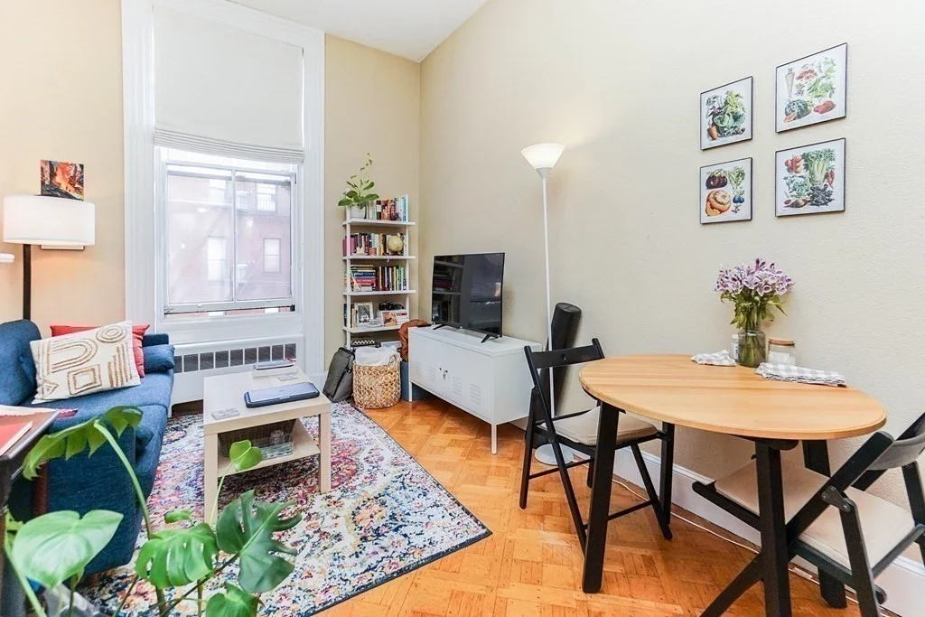 1 bed, 1 bath apartment for rent at 269 Beacon St Unit 6, Back Bay — photo 8 of 17