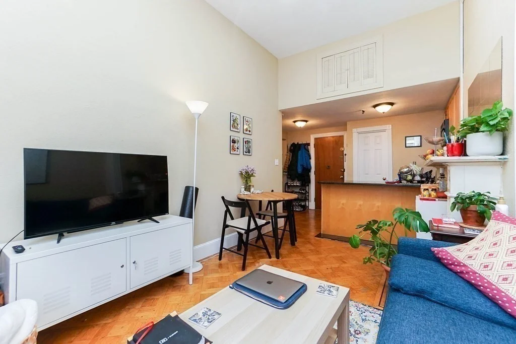 1 bed, 1 bath apartment for rent at 269 Beacon St Unit 6, Back Bay — photo 11 of 17