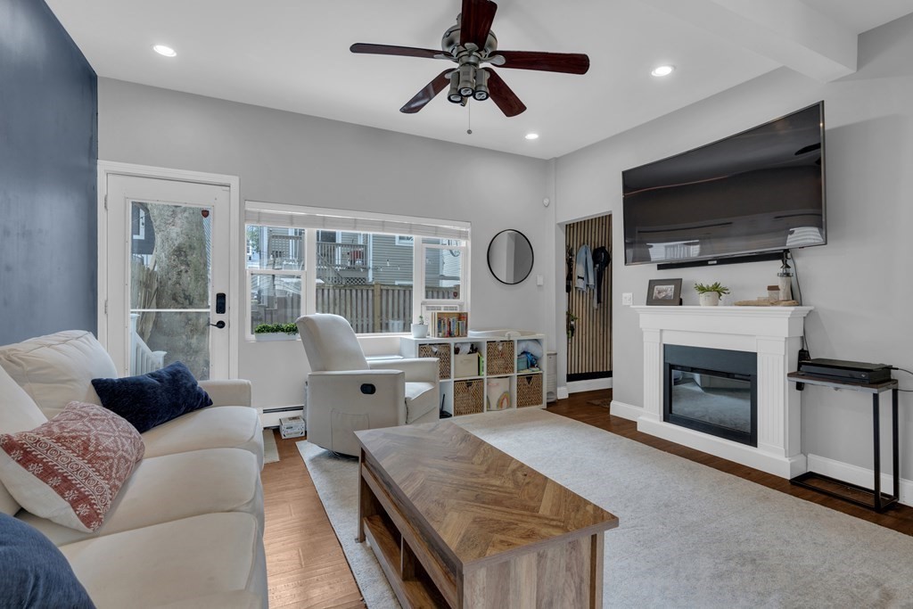 2 bed, 2 bath apartment for rent at 269 Bolton St Unit 1, South Boston