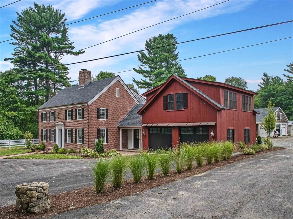 4 bed, 3 bath apartment for rent at 269 Dudley Rd, Bedford
