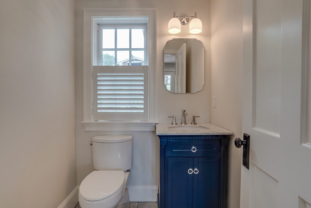 4 bed, 3 bath apartment for rent at 269 Dudley Rd Unit -, Bedford — photo 22 of 34