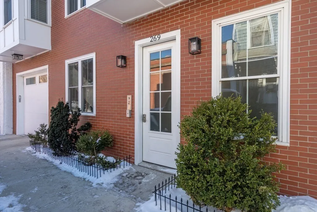 2 bed, 1 bath apartment for rent at 269 Emerson St Unit 1, South Boston — photo 13 of 14