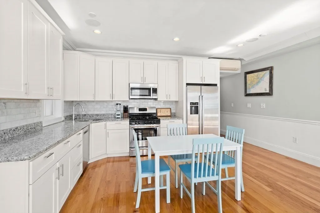 2 bed, 1 bath apartment for rent at 269 Emerson St Unit 1, South Boston — photo 6 of 14