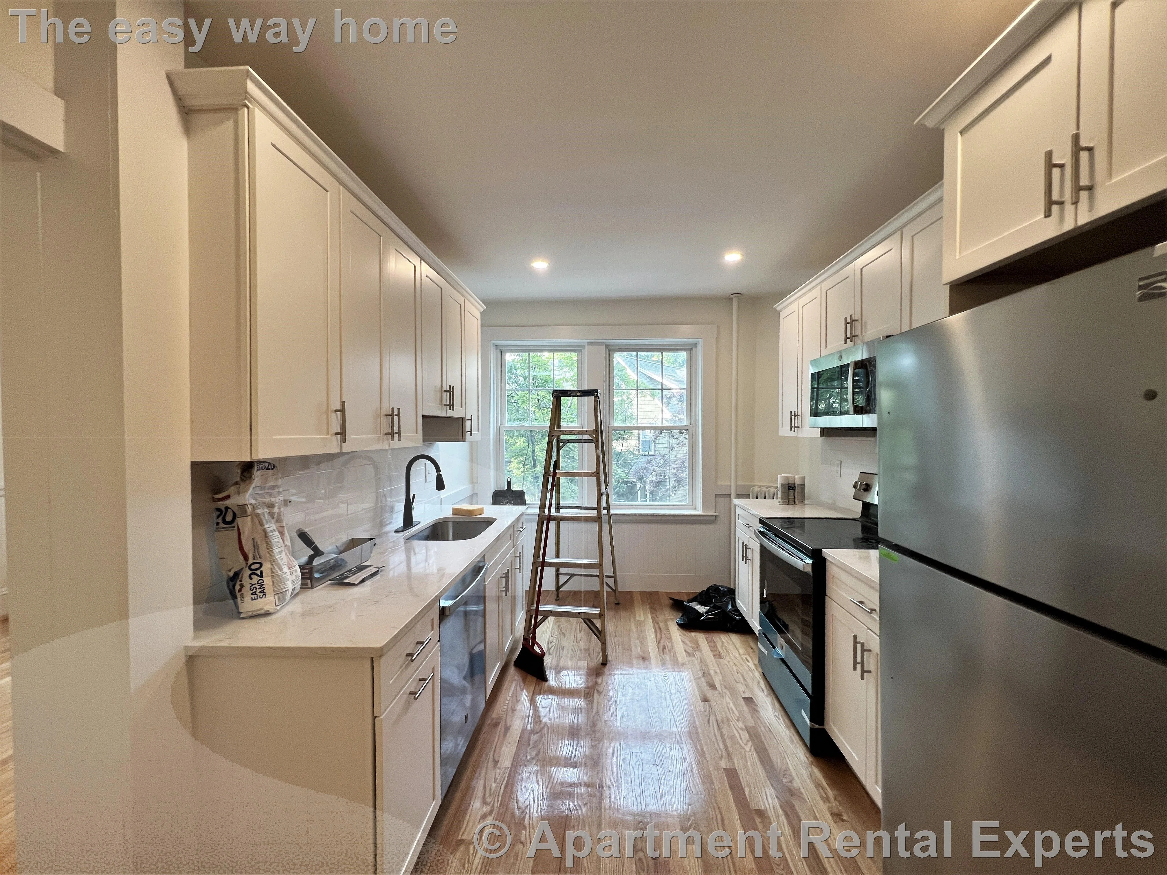 2 bed, 1 bath apartment for rent at 269 Huron Ave Unit 4, Huron Village — photo 2 of 23