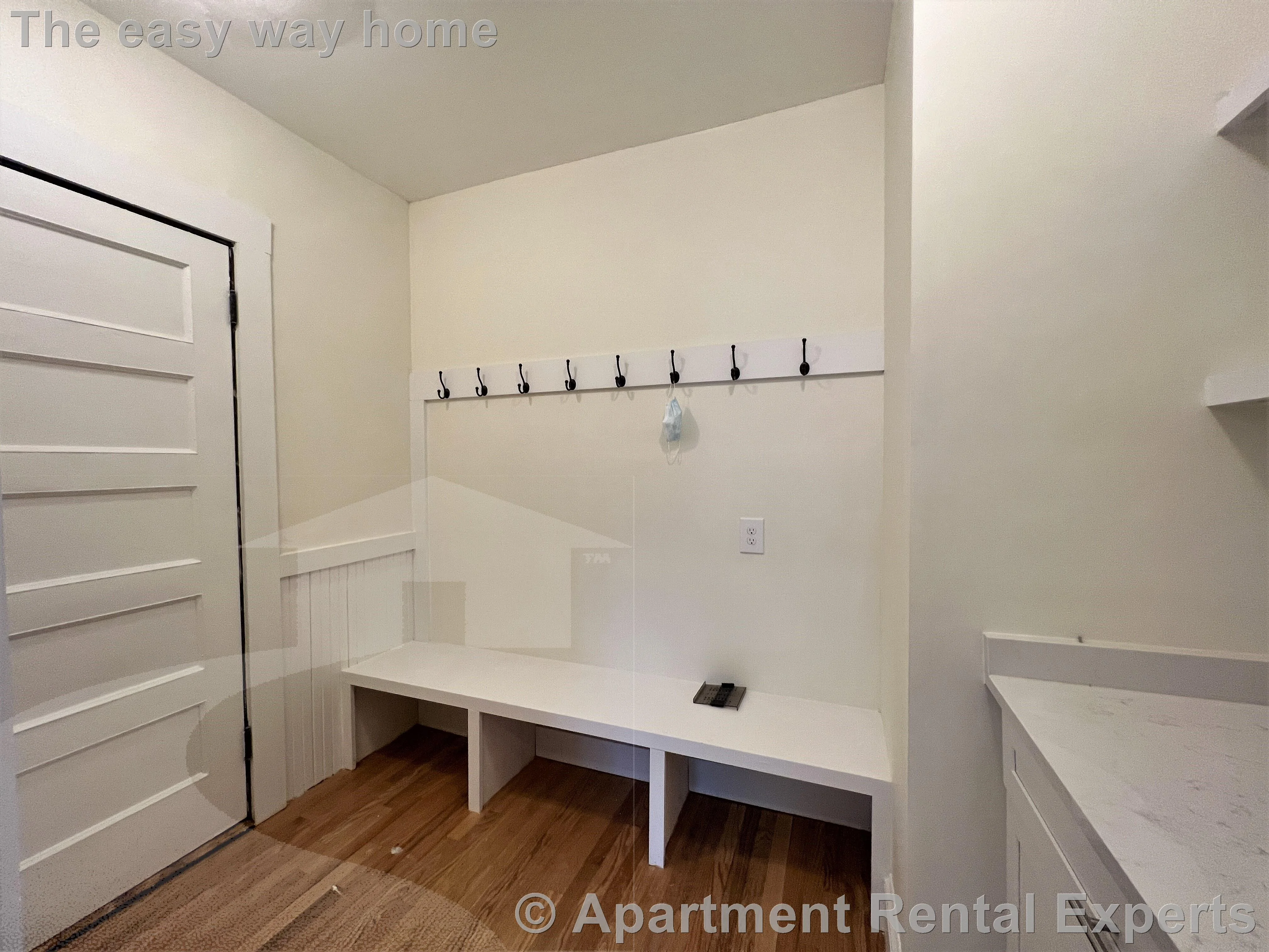 2 bed, 1 bath apartment for rent at 269 Huron Ave Unit 4, Huron Village — photo 3 of 23