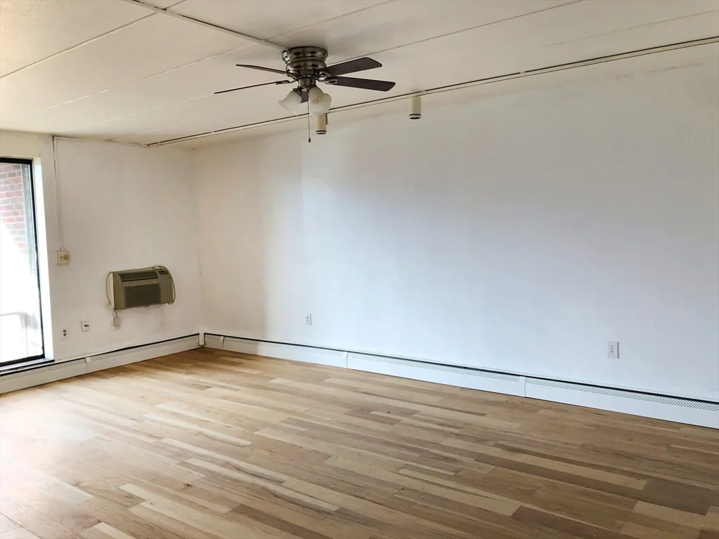 2 bed, 1 bath apartment for rent at 269 Lake St Unit 3, Weymouth — photo 6 of 18