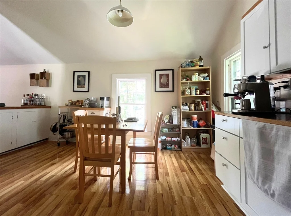 4 bed, 1 bath apartment for rent at 269 Lamartine St Unit 2, Jamaica Plain — photo 6 of 34