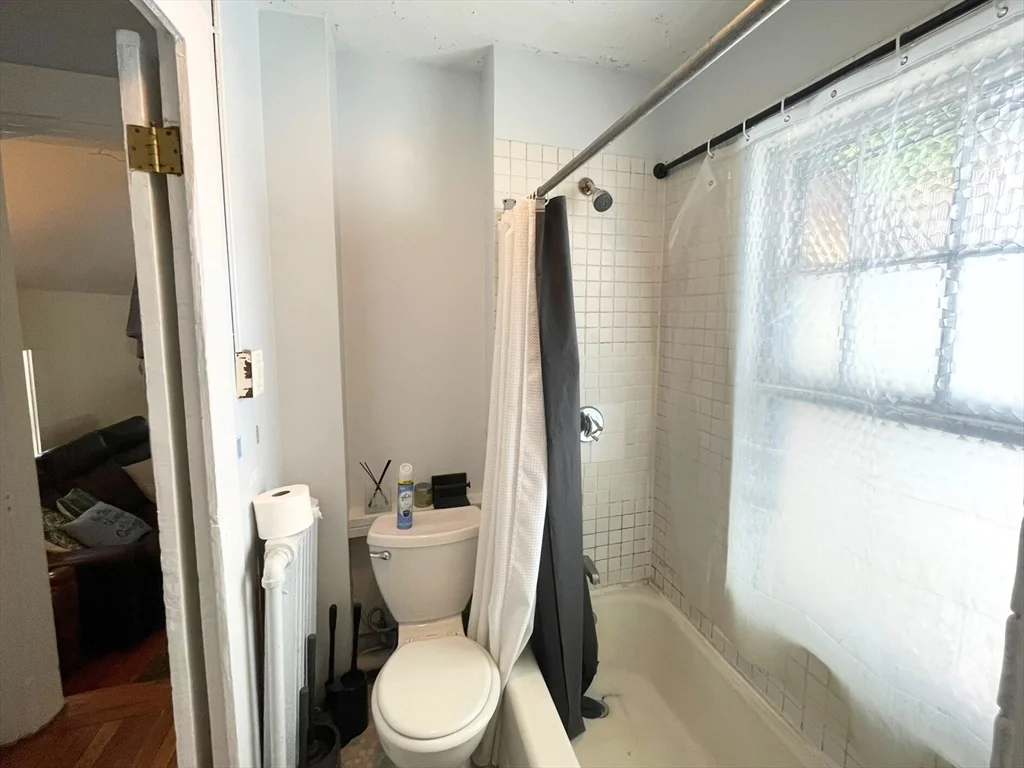 4 bed, 1 bath apartment for rent at 269 Lamartine St Unit 2, Jamaica Plain — photo 12 of 34