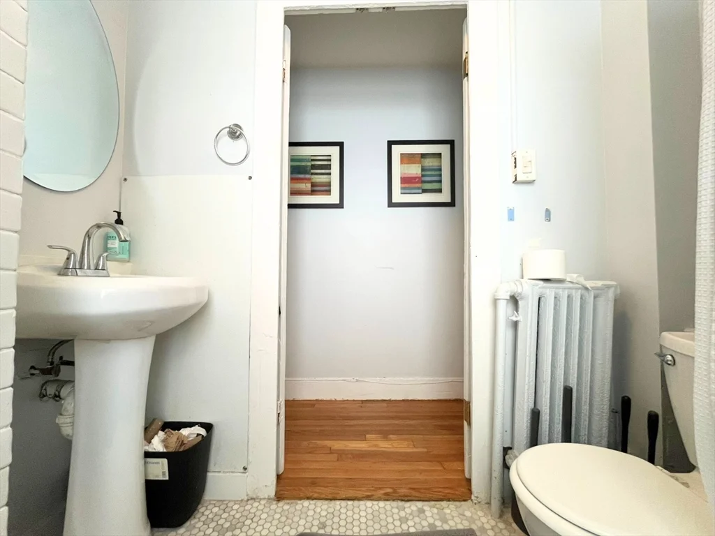 4 bed, 1 bath apartment for rent at 269 Lamartine St Unit 2, Jamaica Plain — photo 11 of 34