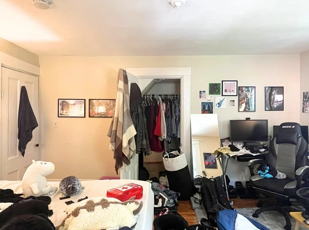 4 bed, 1 bath apartment for rent at 269 Lamartine St Unit 2, Jamaica Plain — photo 21 of 34
