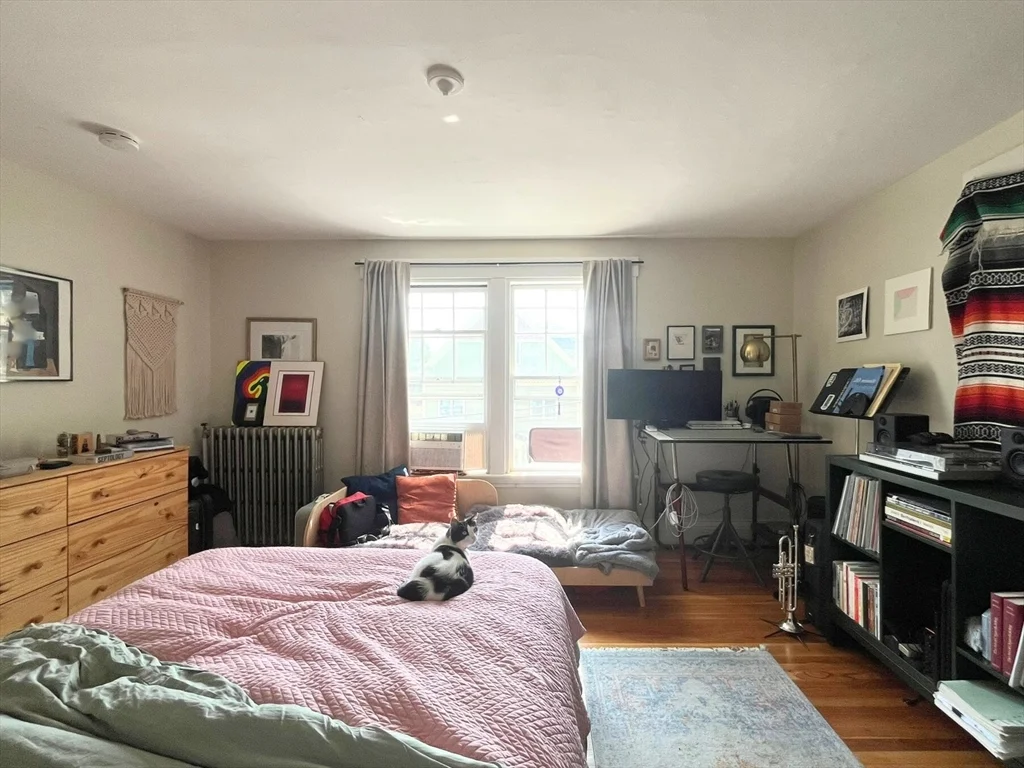 4 bed, 1 bath apartment for rent at 269 Lamartine St Unit 2, Jamaica Plain — photo 18 of 34