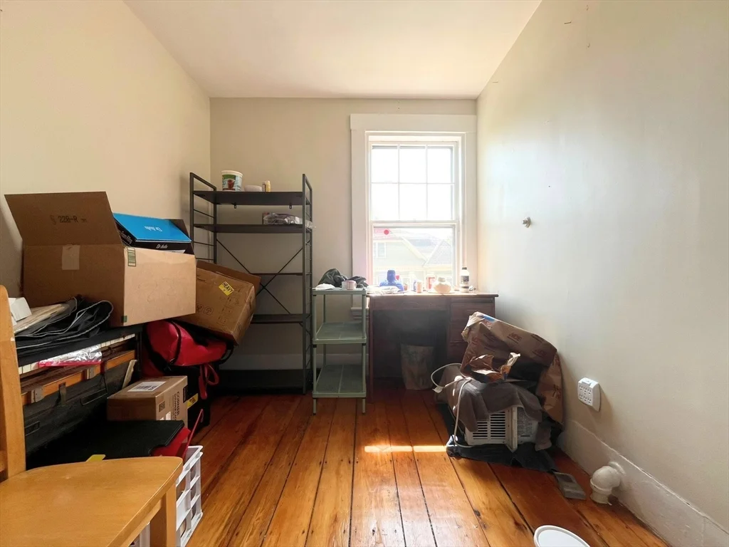 4 bed, 1 bath apartment for rent at 269 Lamartine St Unit 2, Jamaica Plain — photo 22 of 34