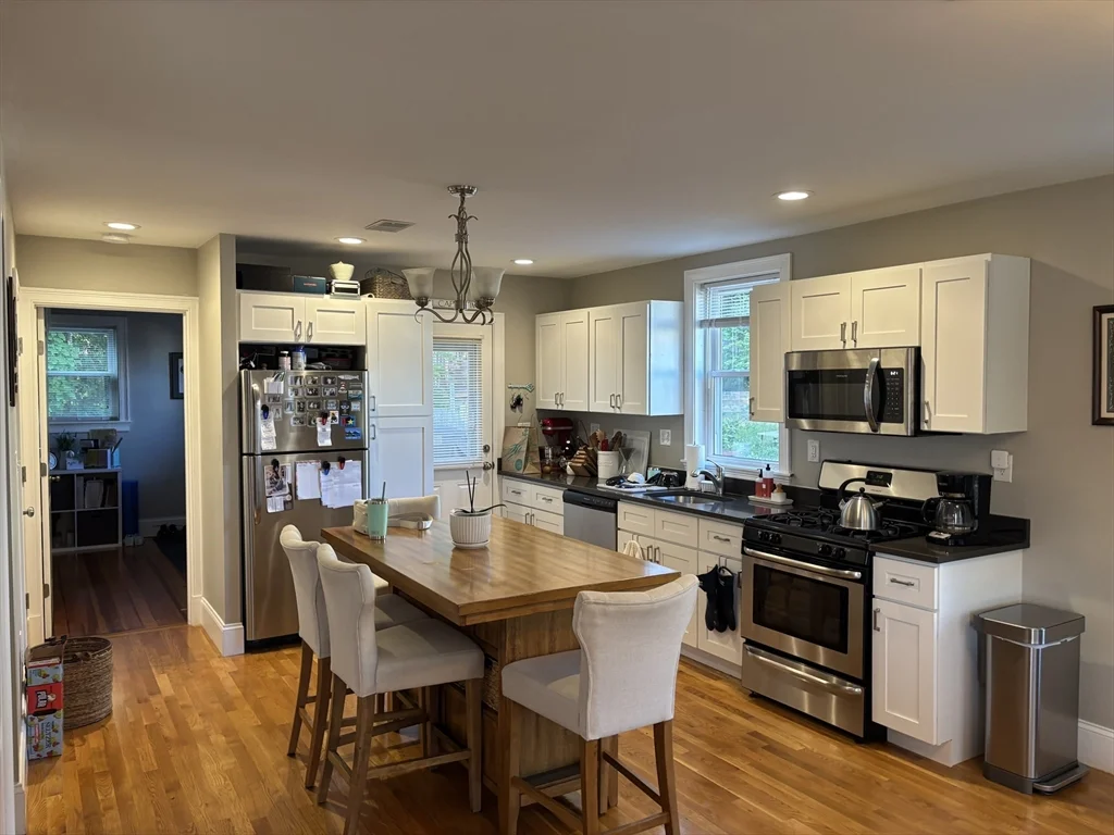 3 bed, 1 bath apartment for rent at 269 Minot Unit 1, Dorchester