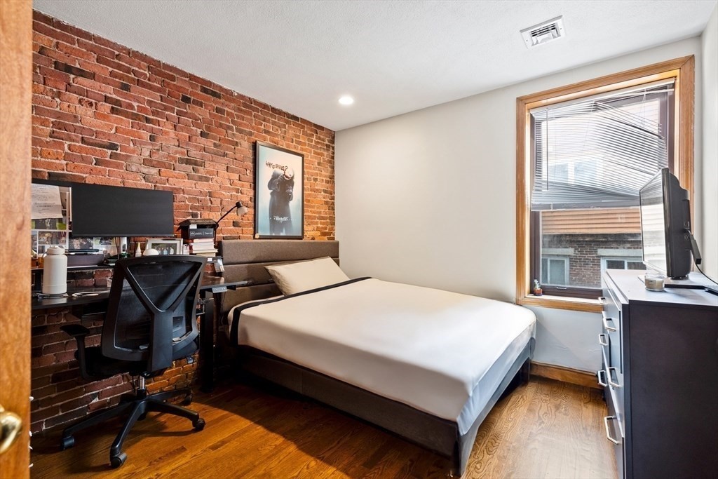 2 bed, 1 bath apartment for rent at 269 North St Unit 1, North End — photo 4 of 10