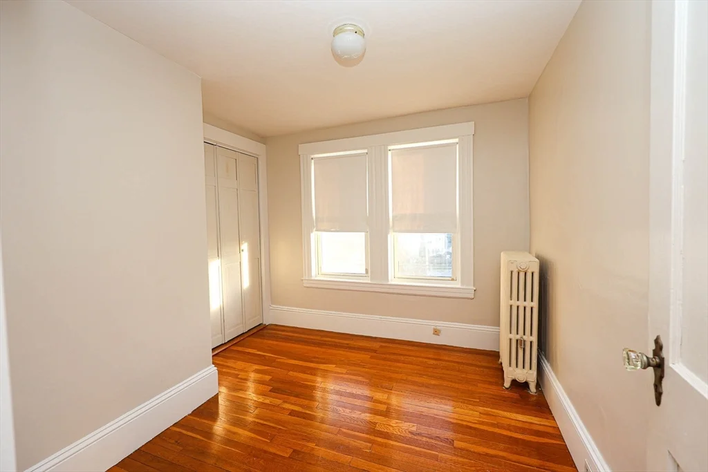3 bed, 1 bath apartment for rent at 269 Pond St, Braintree — photo 10 of 22