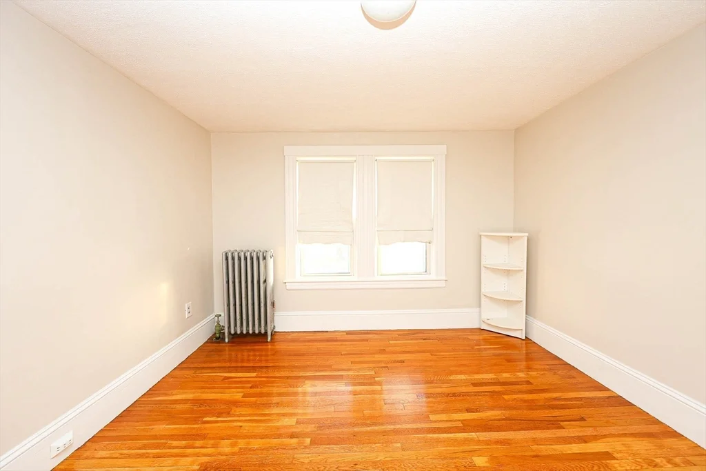 3 bed, 1 bath apartment for rent at 269 Pond St, Braintree — photo 12 of 22