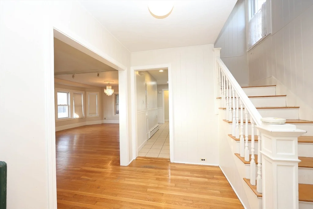 3 bed, 1 bath apartment for rent at 269 Pond St, Braintree — photo 9 of 22