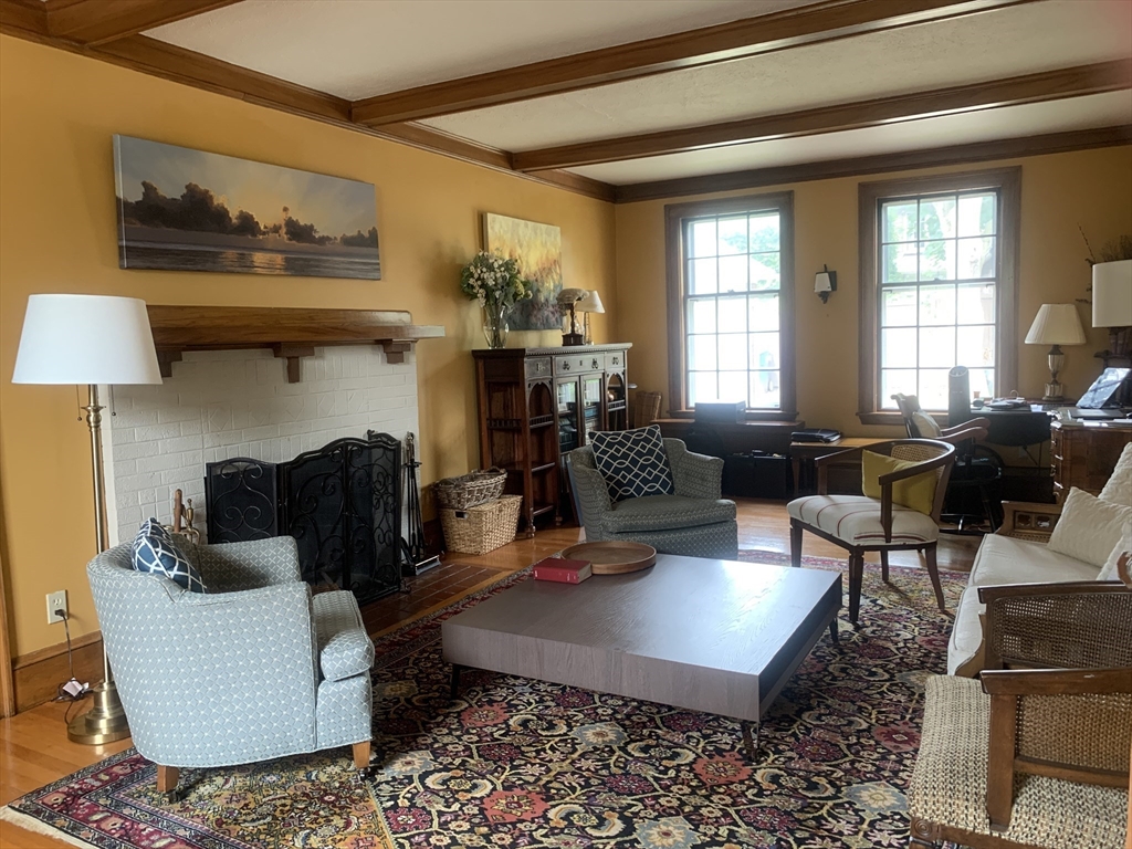 4 bed, 3 bath apartment for rent at 269 Waltham St, Newton — photo 10 of 30