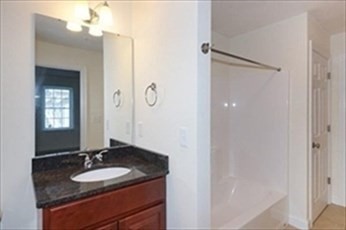 3 bed, 2 bath apartment for rent at 269 West Main St Unit 3C, Northborough — photo 5 of 12