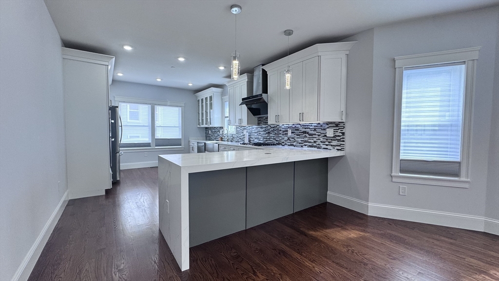 3 bed, 3 bath apartment for rent at 27-29 Aberdeen Rd Unit 1, Somerville — photo 10 of 30
