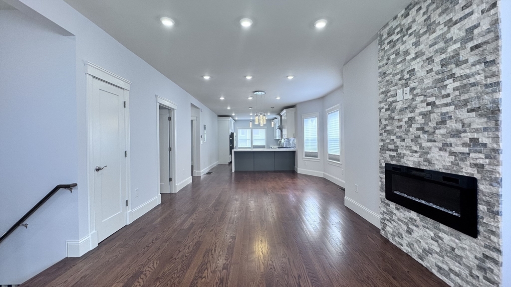 3 bed, 3 bath apartment for rent at 27-29 Aberdeen Rd Unit 1, Somerville — photo 12 of 30