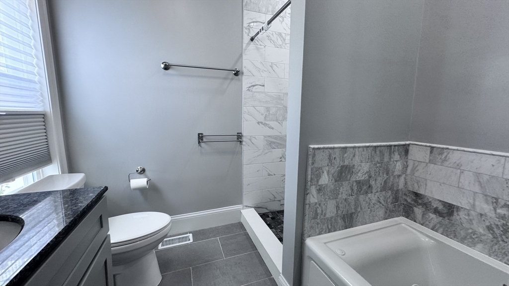 3 bed, 3 bath apartment for rent at 27-29 Aberdeen Rd Unit 1, Somerville — photo 15 of 30