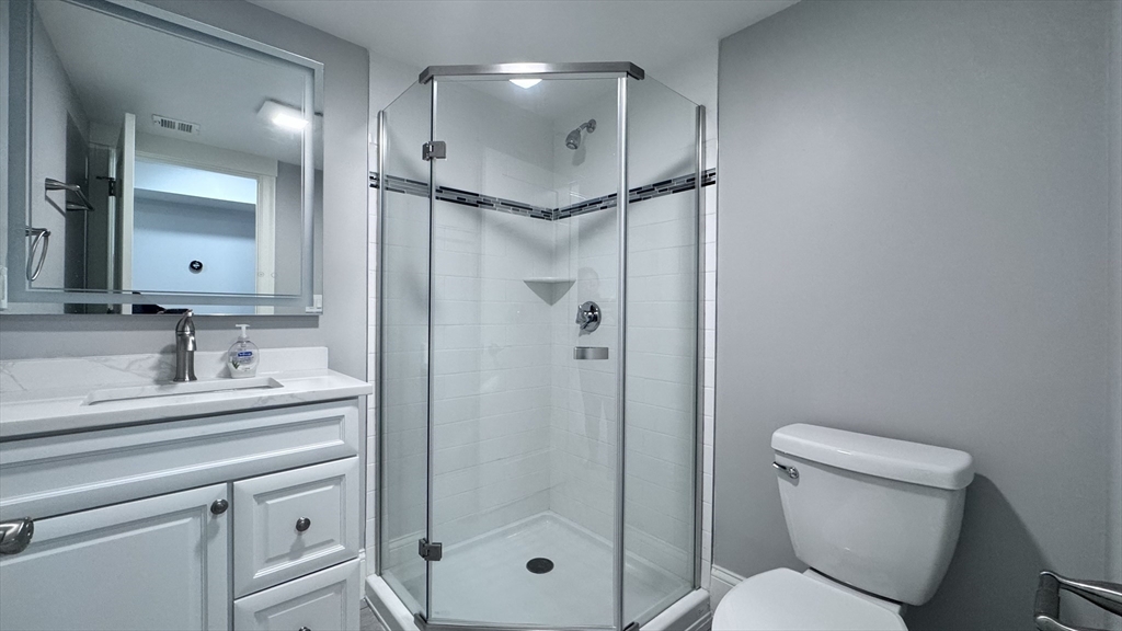 3 bed, 3 bath apartment for rent at 27-29 Aberdeen Rd Unit 1, Somerville — photo 25 of 30