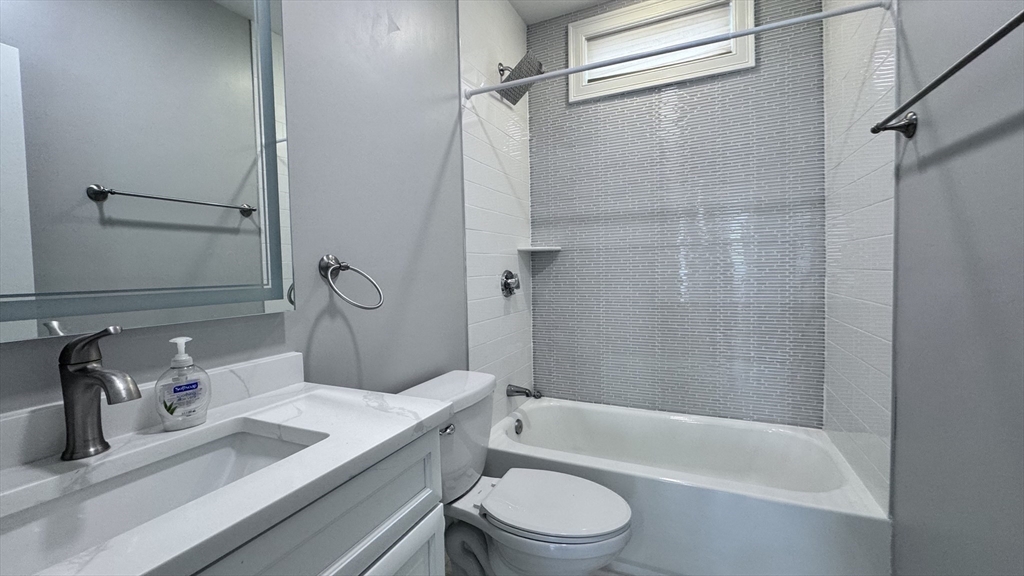 3 bed, 3 bath apartment for rent at 27-29 Aberdeen Rd Unit 1, Somerville — photo 13 of 30