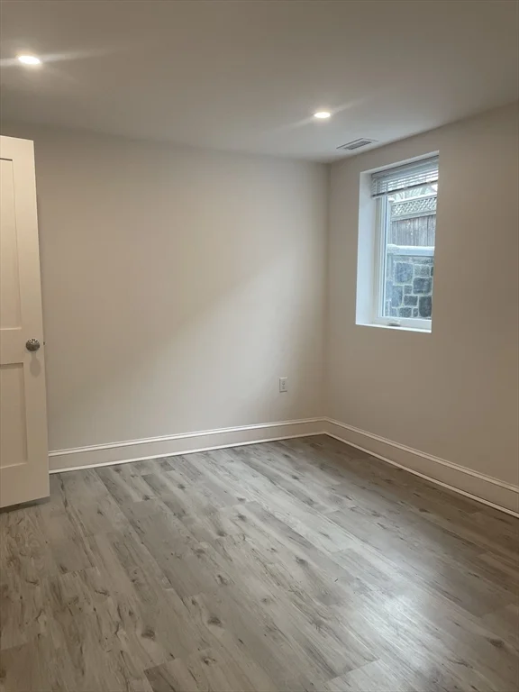 4 bed, 2 bath apartment for rent at 27-29 Crescent Rd Unit 27, Belmont — photo 16 of 19