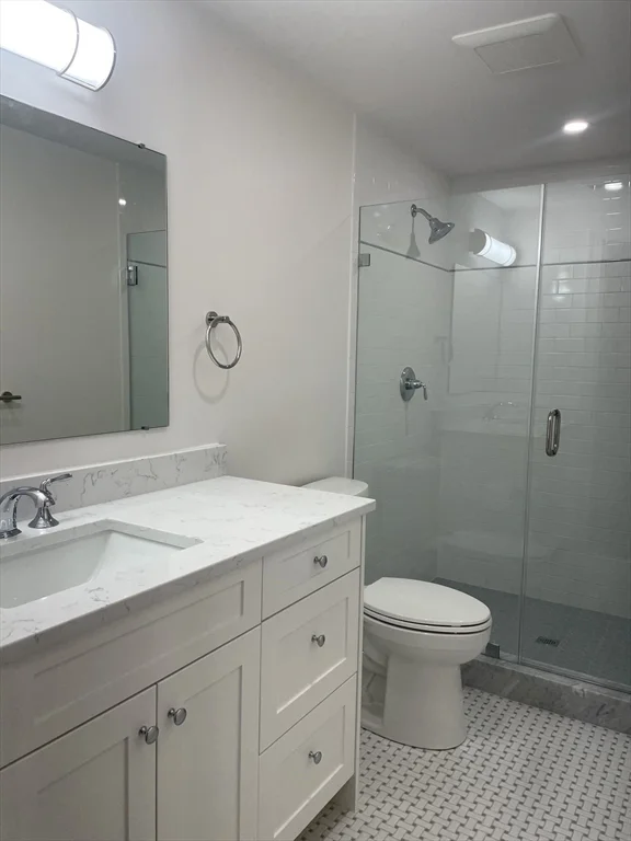 4 bed, 2 bath apartment for rent at 27-29 Crescent Rd Unit 27, Belmont — photo 18 of 19