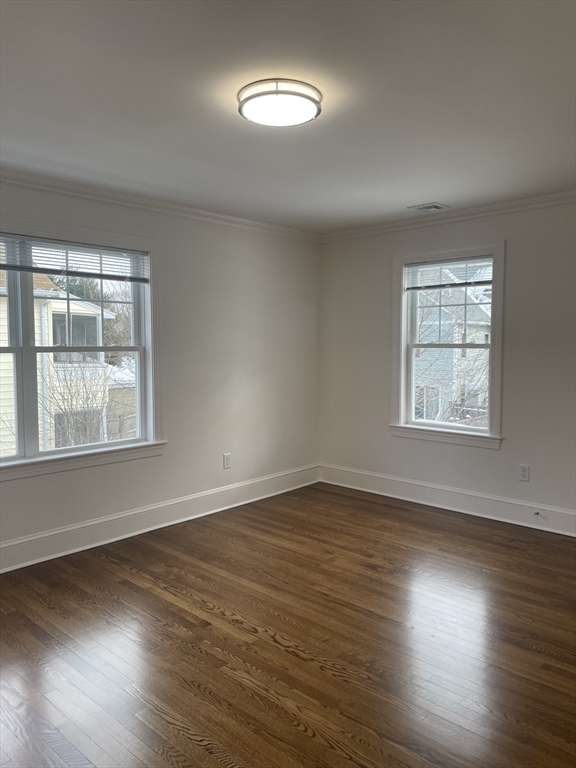 4 bed, 2 bath apartment for rent at 27-29 Crescent Rd Unit 29, Belmont — photo 12 of 21