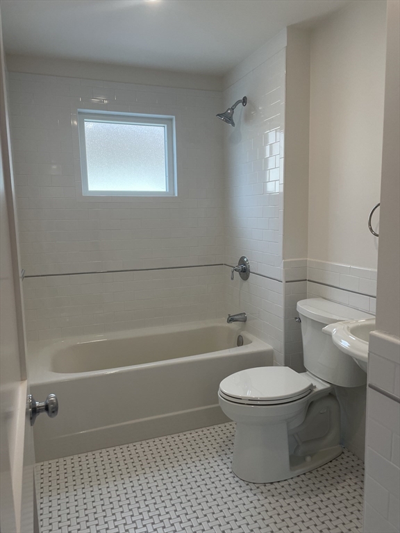 4 bed, 2 bath apartment for rent at 27-29 Crescent Rd Unit 29, Belmont — photo 14 of 21