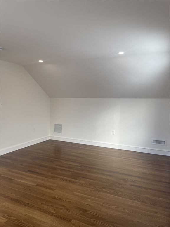 4 bed, 2 bath apartment for rent at 27-29 Crescent Rd Unit 29, Belmont — photo 18 of 21