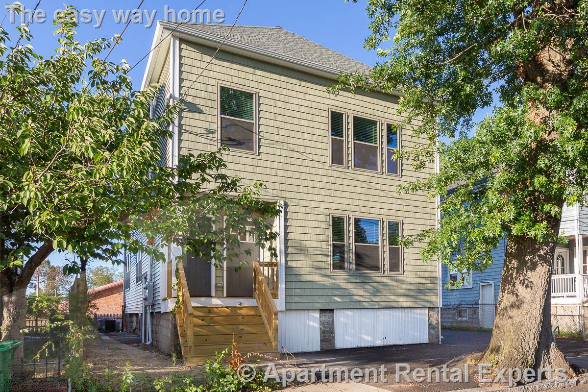 4 bed, 4+ bath apartment for rent at 27-29 First St Unit 1, Wellington — photo 18 of 21