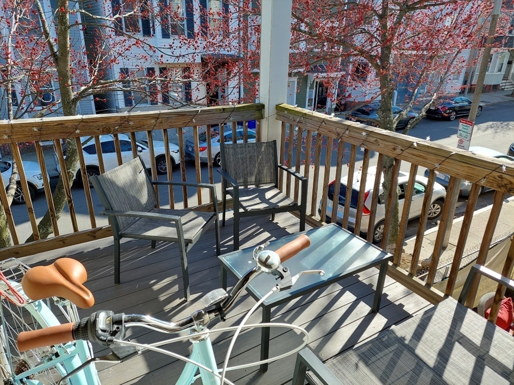 3 bed, 1 bath apartment for rent at 27-29 O St Unit 2, South Boston — photo 11 of 18